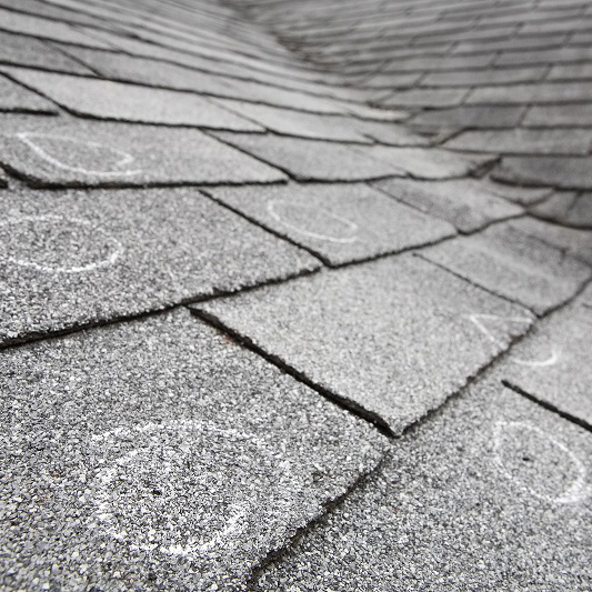 lexington and clemmons roofing company spots hail damage